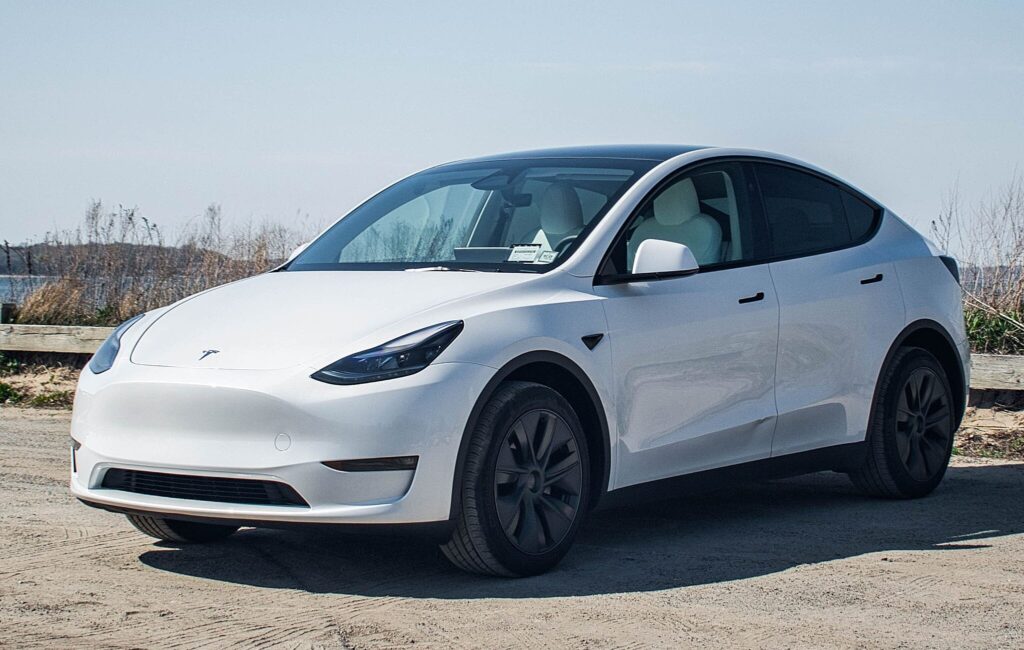 2025 Tesla Model Y Long Range